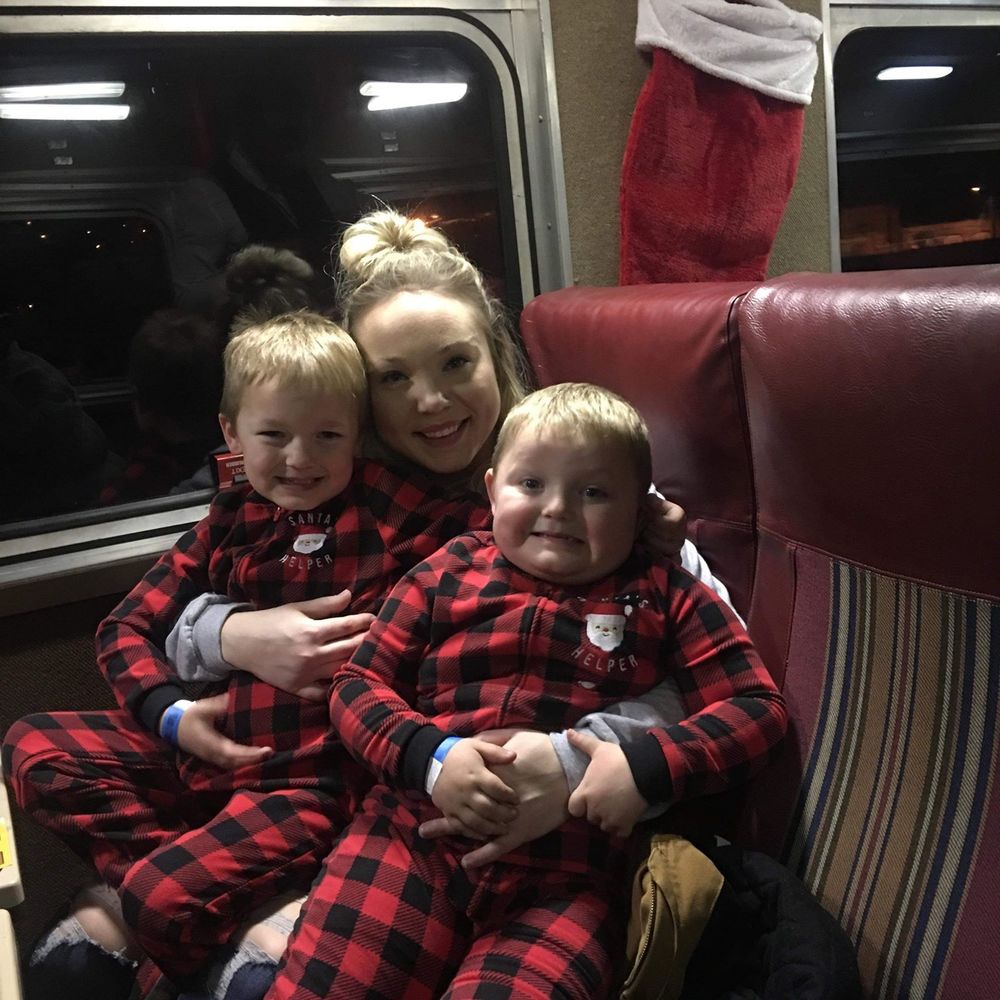 Meet your Posher, Holly